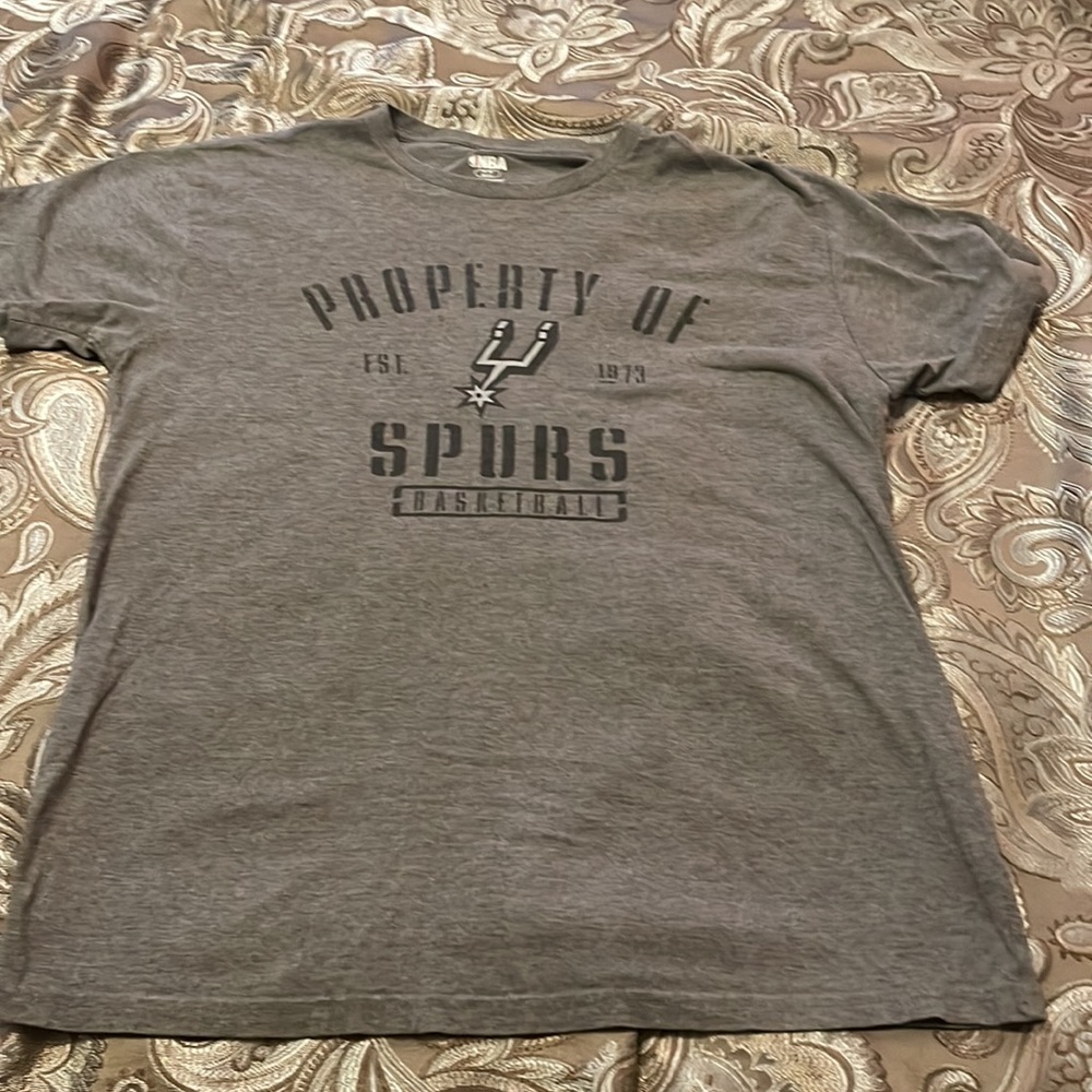 NBA Spurs Gray men’s  T-shirt
